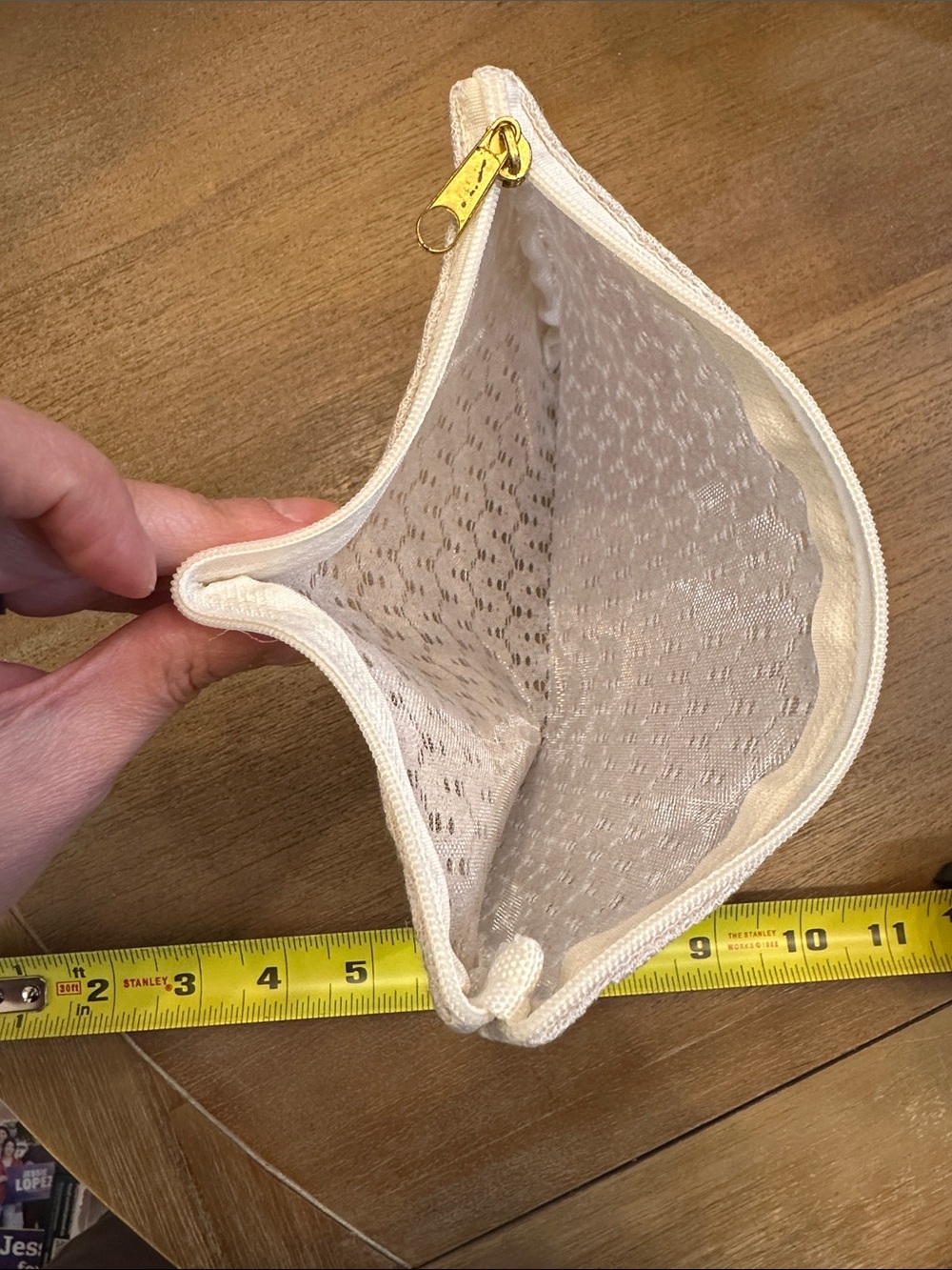 Vintage Lace Zip Pouch Clutch - Cream - Picture 5 of 16